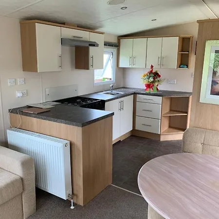 8 Birth Caravan Marine Holiday Park Rhyl Exterior photo