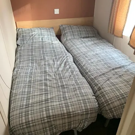 8 Birth Caravan Marine Holiday Park Rhyl Exterior photo